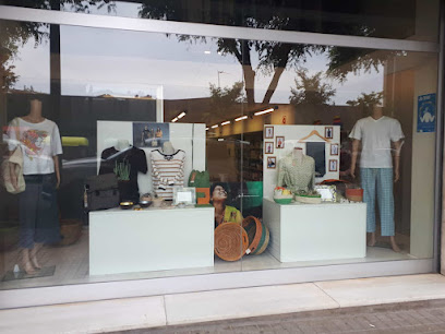 La Botiga de Comerç Just. Càritas i Oxfam Intermón | Lleida