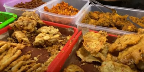 Nasi Uduk Nyak Kemi