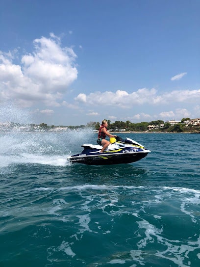 Pistache Watersports, Roda de Bara.Boat and jetski rentals