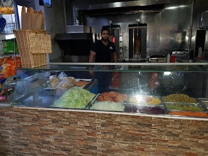 Lluna Kebab Pizzeria