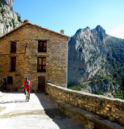 Abella climb Eco refugi