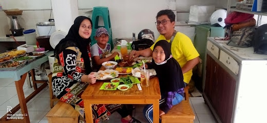 Warung Doyong Ibu Erlina