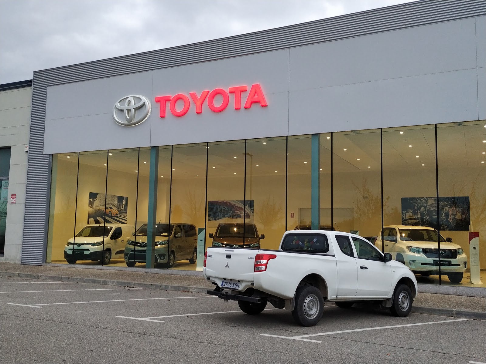 Concesionario Oficial Toyota Lleida
