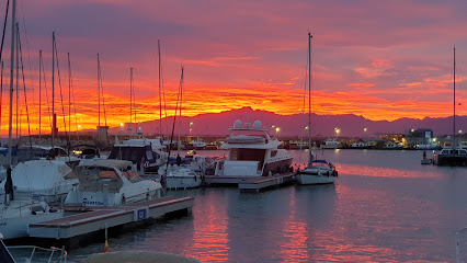 Port de Cambrils Dice de Levante Head