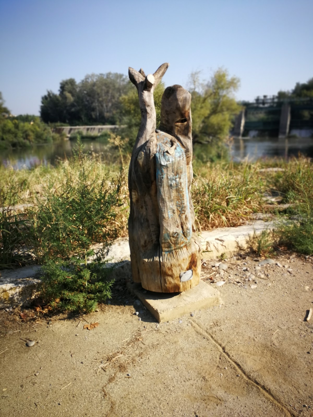 Escultura "Fuerza de la naturaleza"