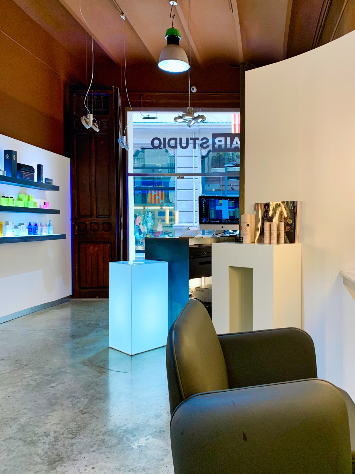 HAIR STUDIO