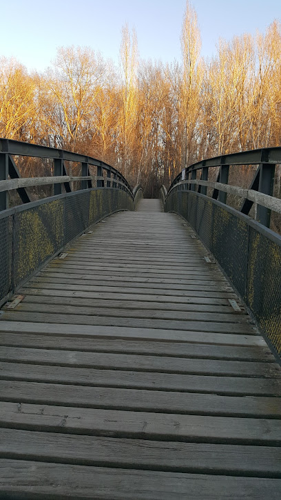 Acceso al parque de la Mitjana