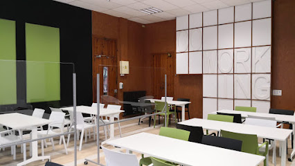 DISSENY CUBIC D'INTERIORS, S.L.