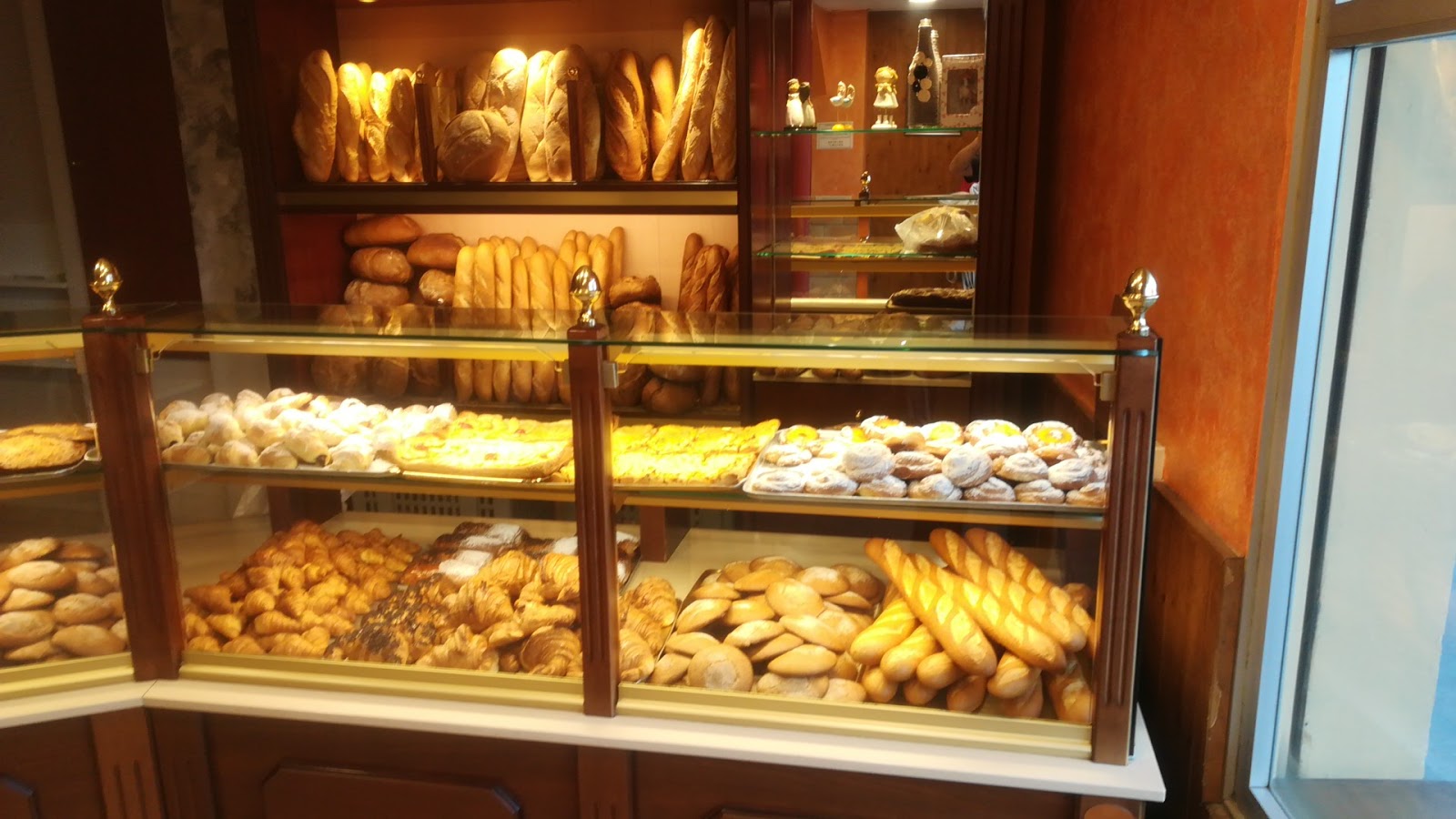 Panadería Alberto Colell