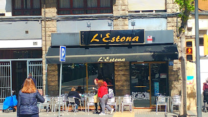 L'Estona camareras sólo una