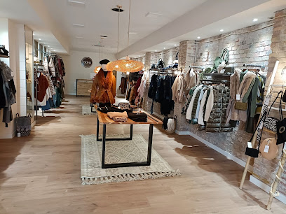 MODA Y COMPLEMENTOS BÖHJ