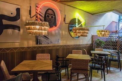 Chaka Khan - Gastro Bar Exotique