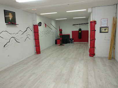 Escuela Luo Fu Shan - Kung Fu, Artes Marciales, Qigong. Gimnasio Salamanca