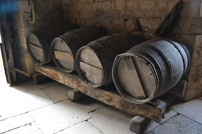 BODEGAS HIRAETH