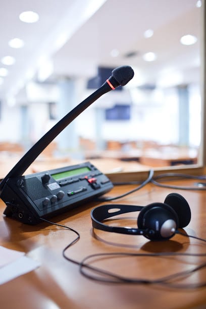 EIKATRAD - Agencia de traducción Sabadell - Traductor Jurado Sabadell - Interpretación