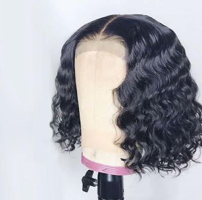 Funky Salón. Extensiones de cabello natural, trenzas y keratina