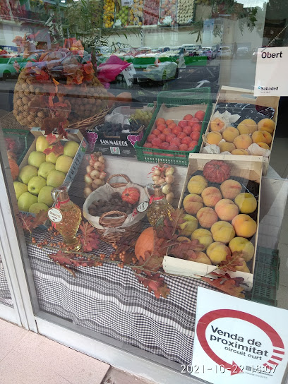 Fruiteria La Cistella (Antiga can Bosch)