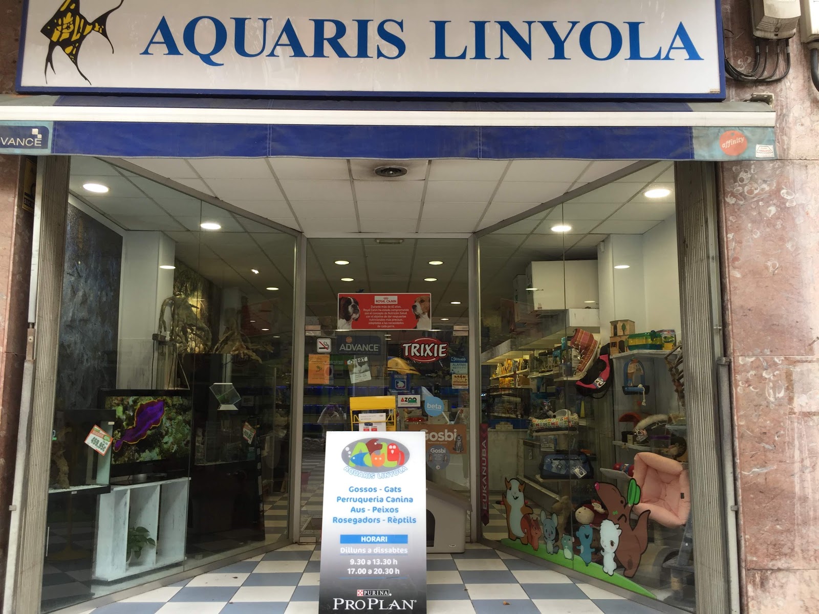 AQUARIS LINYOLA