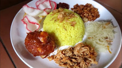 Nasi Uduk dan Kuning Ibu Onah - Gofood dan Grabfood