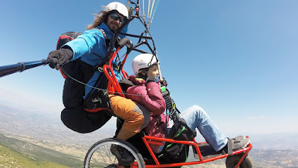 Entrenúvols - Escola de Parapent a Àger