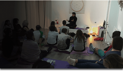 El Rugir del Despertar | Centro de Advaita Vedanta | Mindfulness | Yoga | Meditación | Autoconocimiento | Espiritualidad