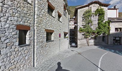 Escuela de Esqui y snowboard Cortals